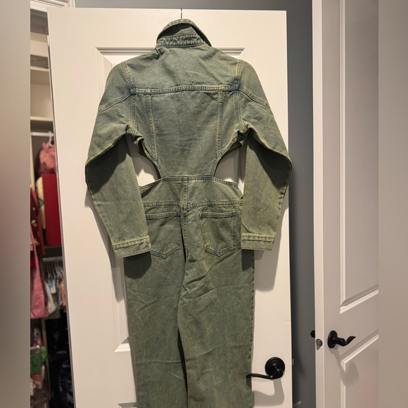 PrettyLittleThing Green Denim Jumpsuit - Picture 7 of 9